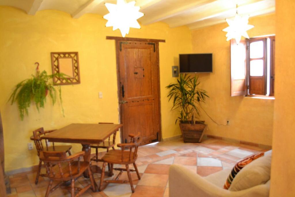 Casa Las Minas - Universidad Guanajuato Ngoại thất bức ảnh