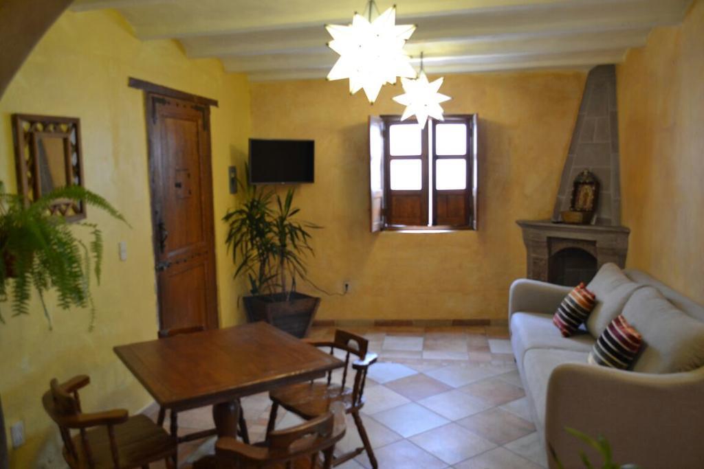 Casa Las Minas - Universidad Guanajuato Ngoại thất bức ảnh